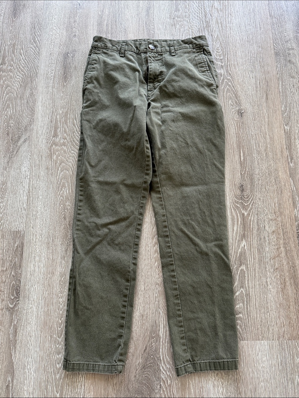 Old Navy Men's Olive Green Chinos